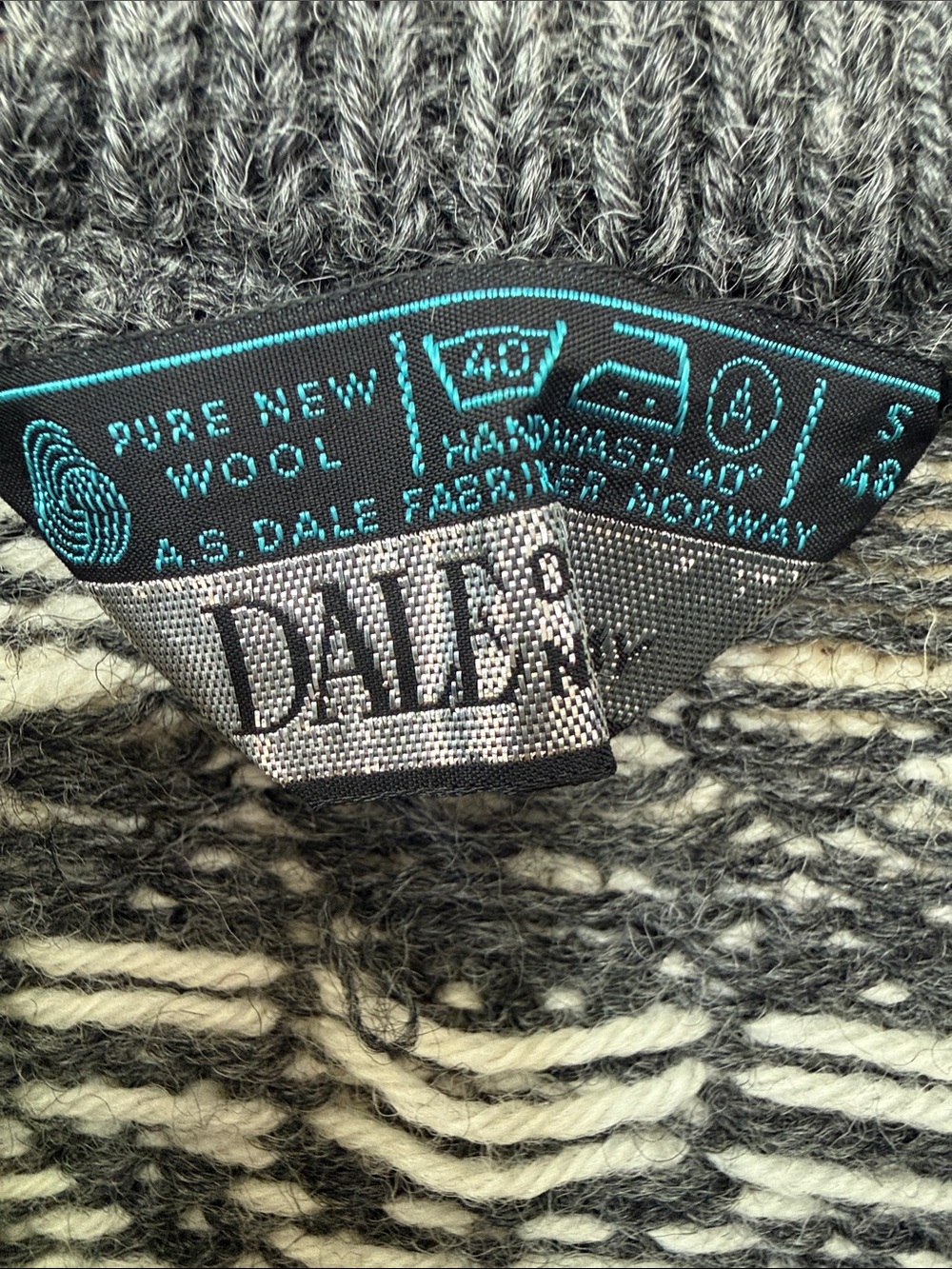 Dale of Norway Gray & Cream Nordic Cardigan with Red Trim - Picture 2 of 4